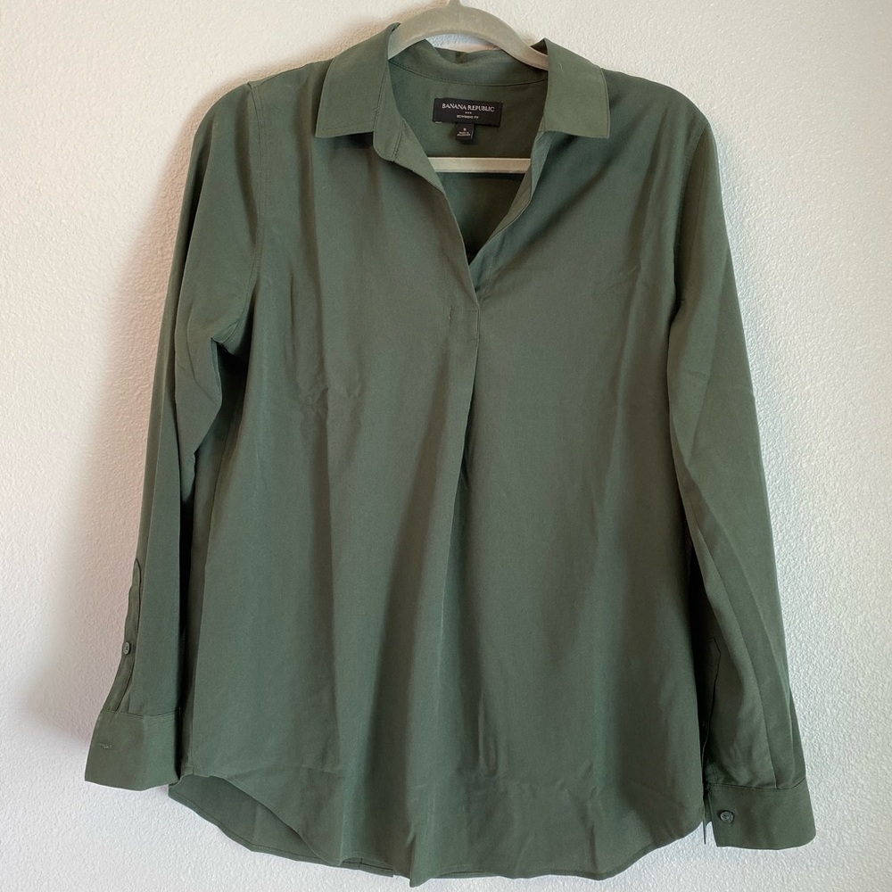 Banana Republic boyfriend fit dressy shirt